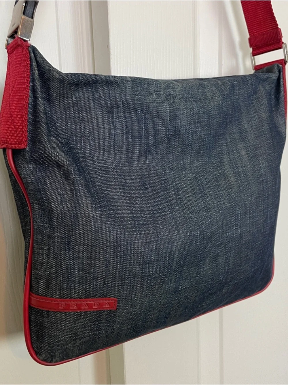 VINTAGE Prada Denim Crossbody Bag Red Leather Trim Y2K Canvas Messenger 4VA433 - Picture 2 of 14
